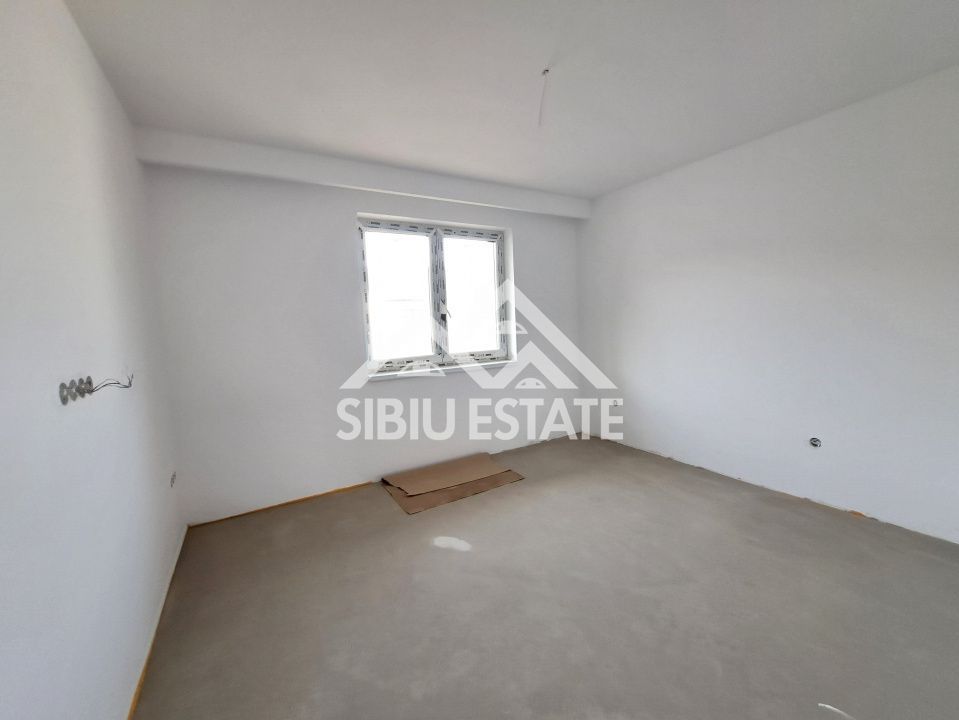 Casa Selimbar 4 camere, 2 bai, terasa, curte si magazie - Poză 11