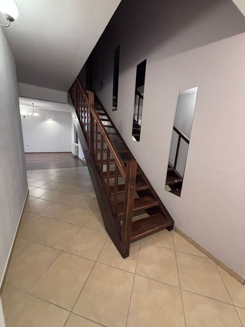 Casa individuala frumoasa si spatioasa in Giroc - Poză 44