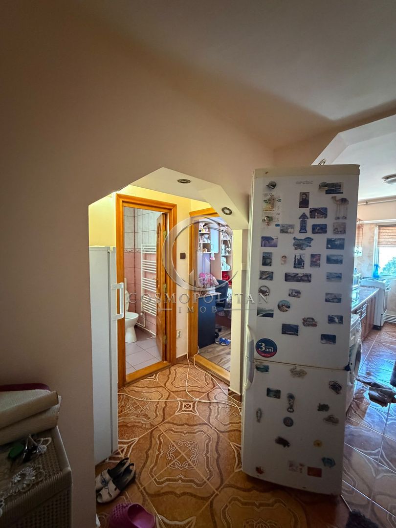 Apartament cu 2 camere ~ zona Micro 5 ~ etaj 5din10 ~ confort 1 dec ~ - Poză 3