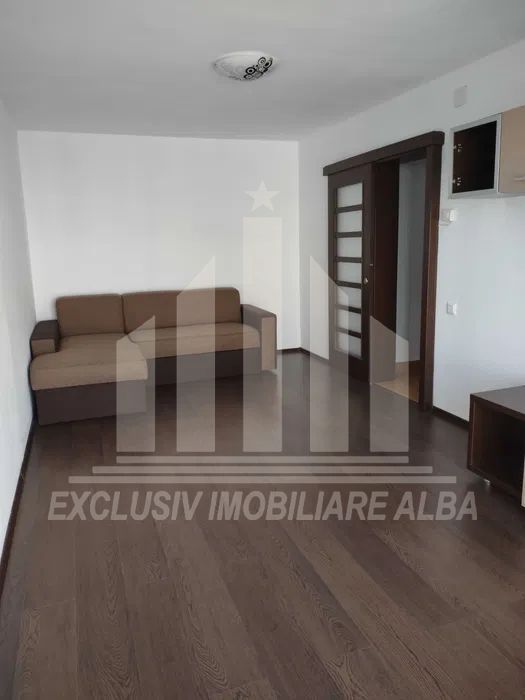 Apartament cu 2 camere de inchiriat, Cetate - Poză 1