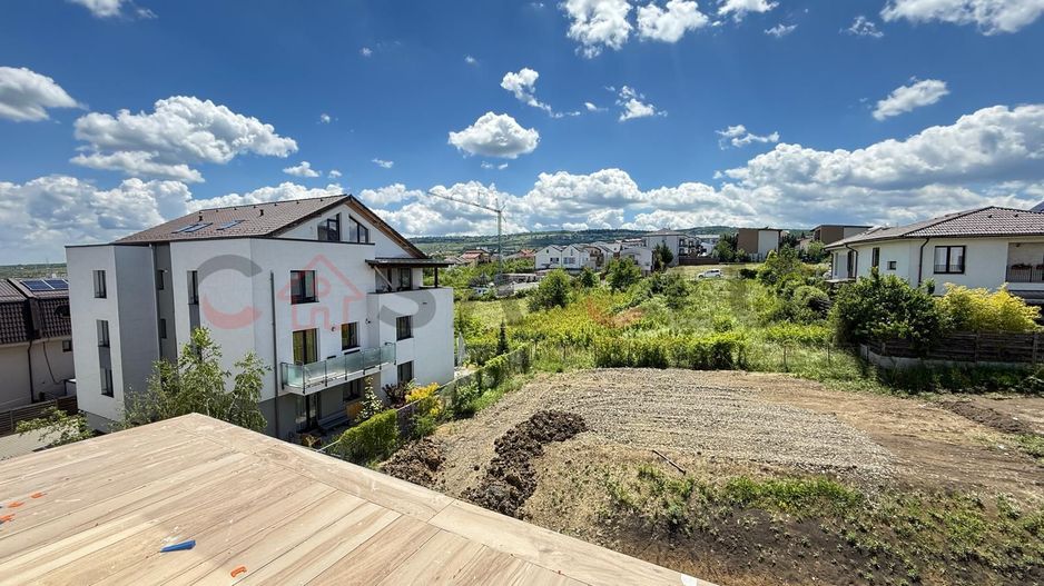 Rooftop cu piscina , 3 camere +birou/dressing , parcare, Europa - Poză 13
