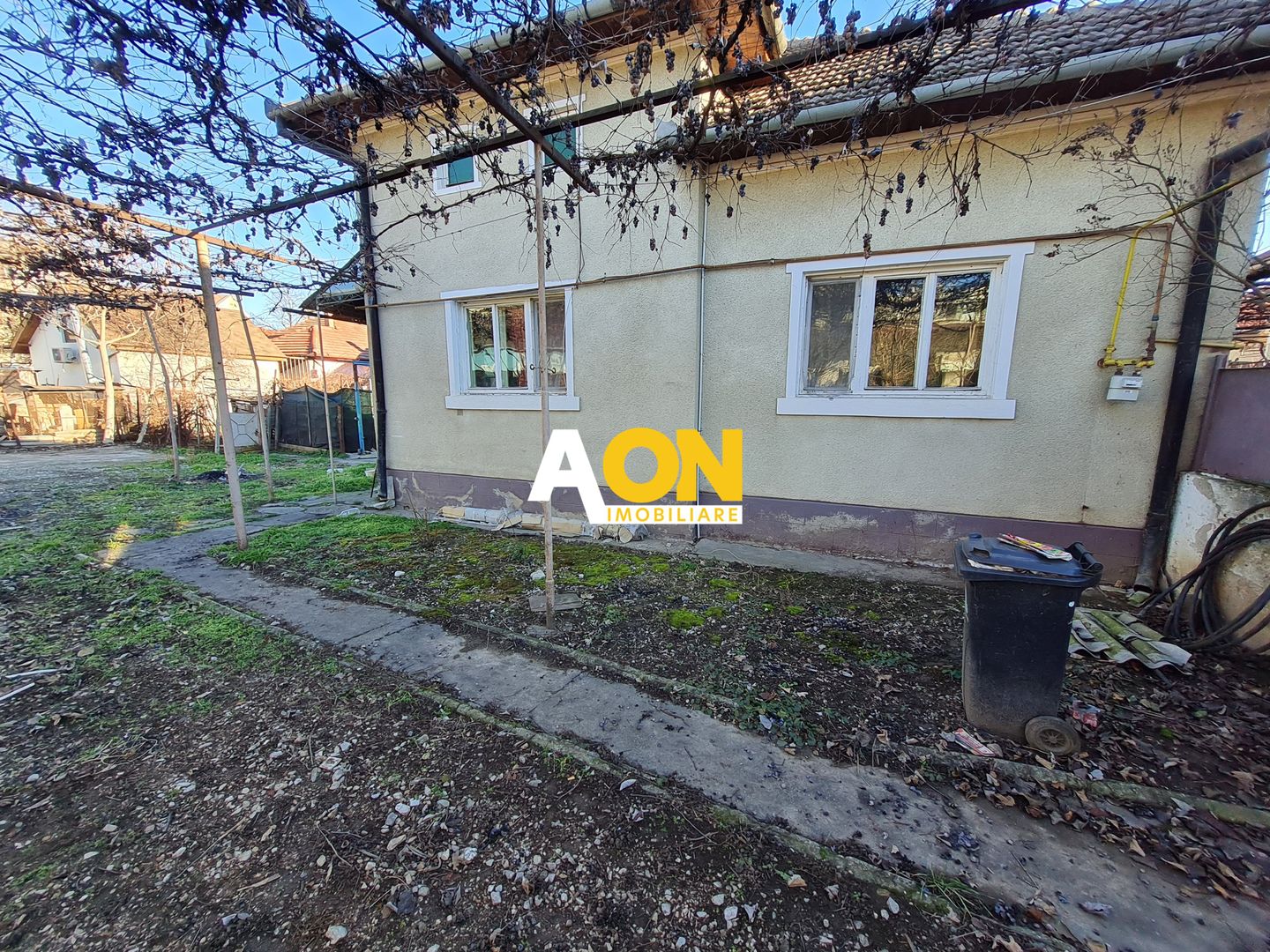 Casa 4 camere, 93 mp Construit, Teren 468 mp, Zona Cetate - Poză 1