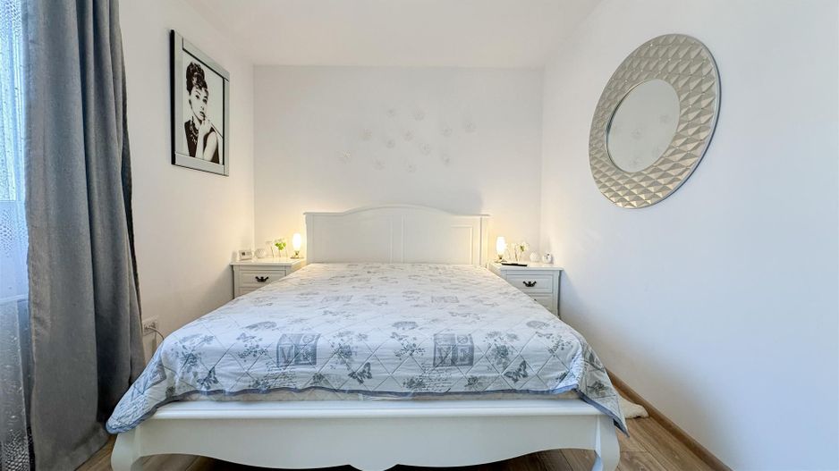 Apartament superb 2 camere + parcare Urban Coresi - Poză 5
