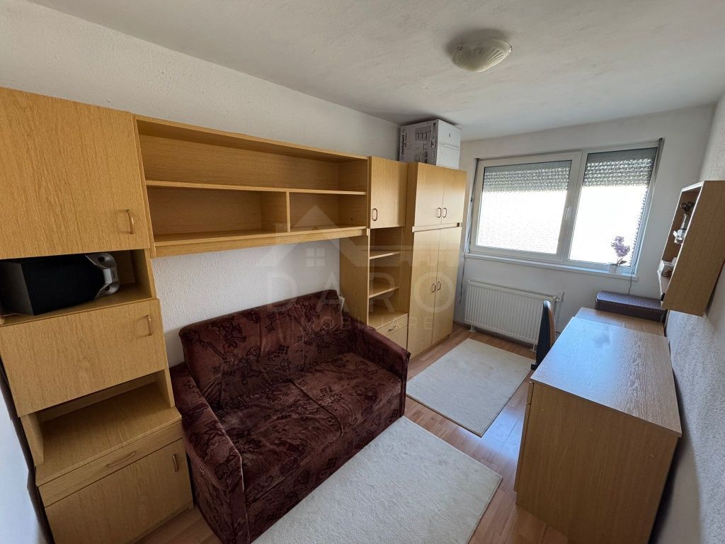 Apartament 3 camere - Poză 2