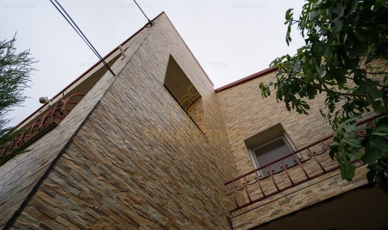 Casă modernă și cochetă cu grădină frumoasă în Techirghiol - Poză 1