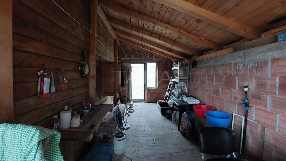 Casa de vanzare in Campenesti. - Poză 1