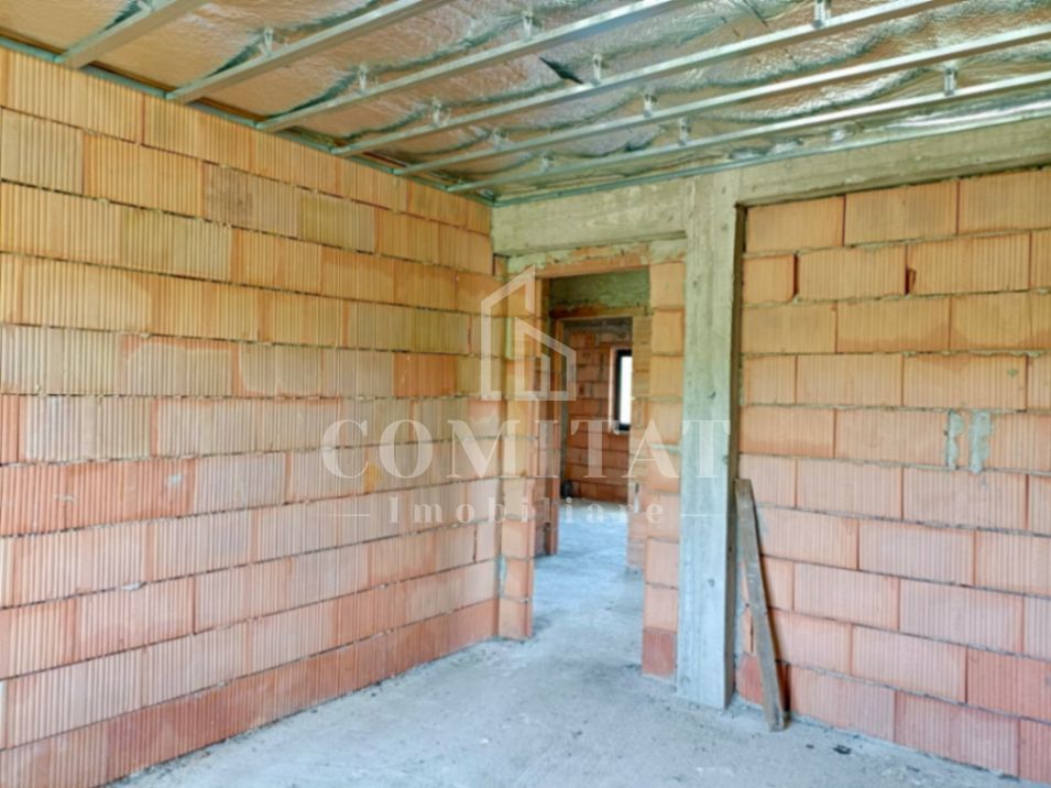 Casă individuală de vânzare | 4 Camere | 110 mp | Dezmir - Poză 7