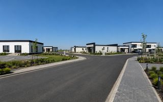 Casă Modernă cu 2 Dormitoare și Curte Berceni Ilfov - Poză 2