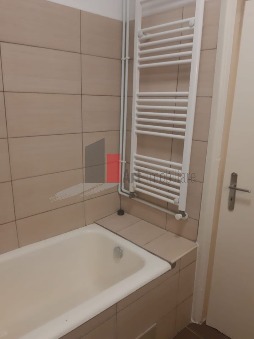 APARTAMENT 2 CAMERE  DRUMUL SARII - Poză 5