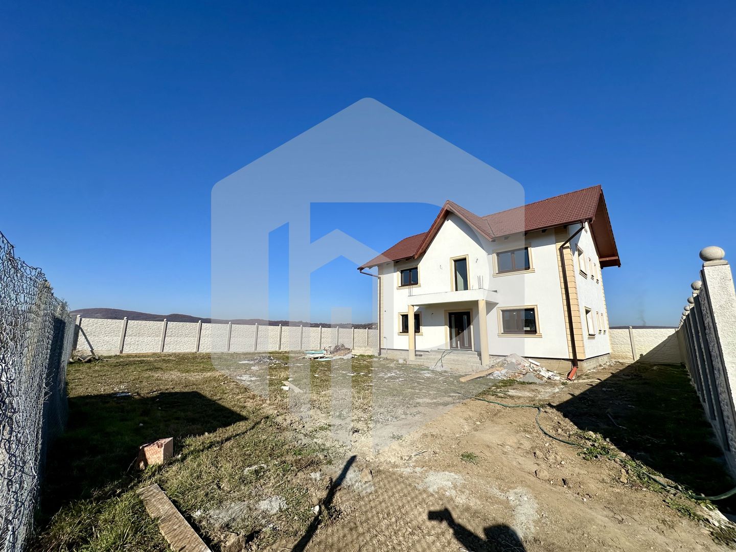 Casa individuala | Cristian | 5 camere | 160mpu | 610 Teren Liber - Poză 1