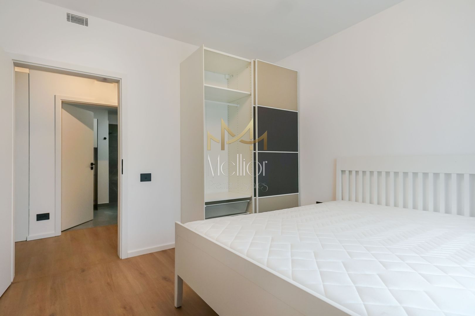 Apartament 3 camere, 2 bai, lux, garaj, complex Liberty! - Poză 18