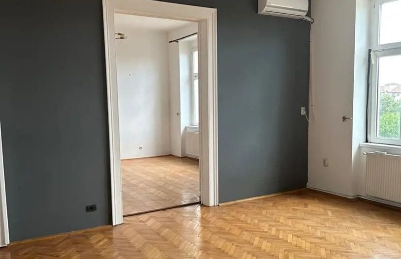 Apartament 2 camere cladire istorica - Poză 2