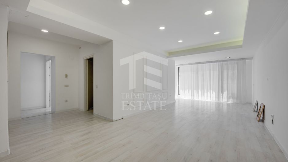 Apartament 3 camere superb si curte proprie Parc Herastrau - Poză 3