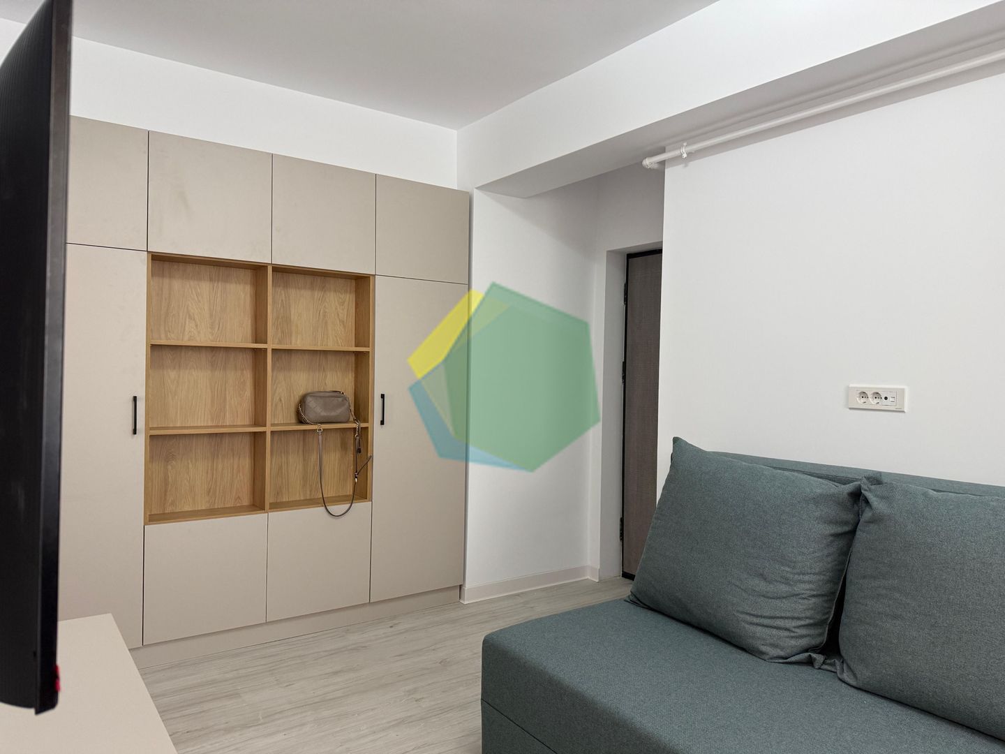 Studio  I.C. Bratianu  | Central Otopeni | Totul nou - Poză 3