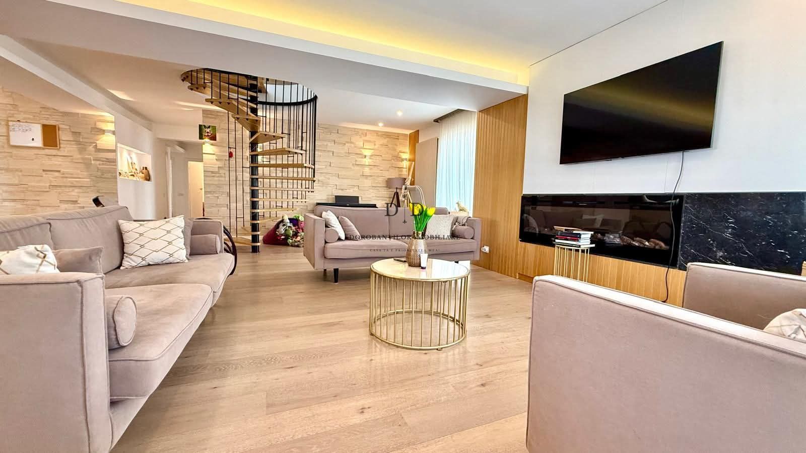 PENTHOUSE DE LUX CU VEDERE PANORAMICĂ | Parcare | CARTIER BUNĂ ZIUA - Poză 1