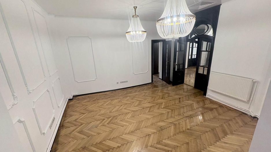 Apartament deosebit în vilă interbelică | Zonă centrală | 6 camere - Poză 6