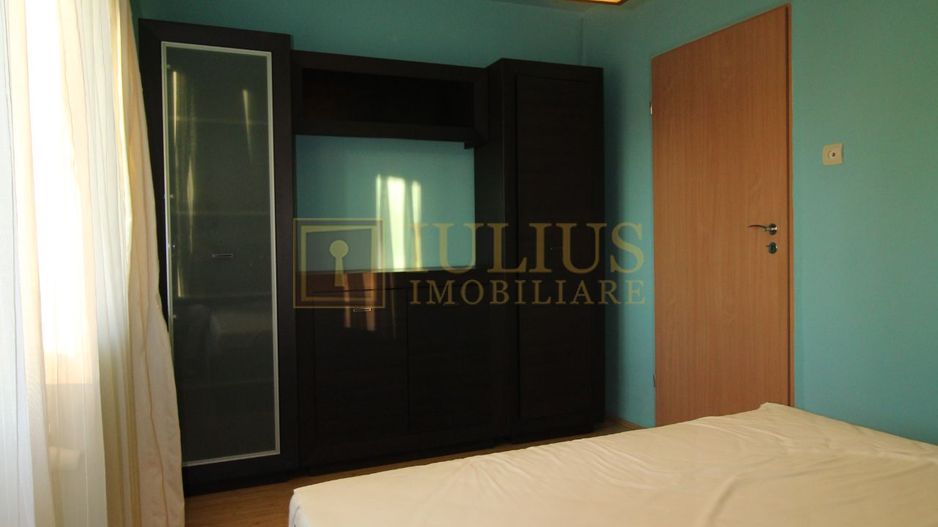 3 camere + 2 bai, centrala proprie. zona Aradului. - Poză 12