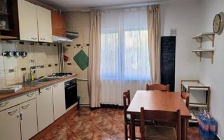 Sebastian - 2 camere, decomandat, comfort 1, bloc renovat, mobilat, utilat. - Poză 7