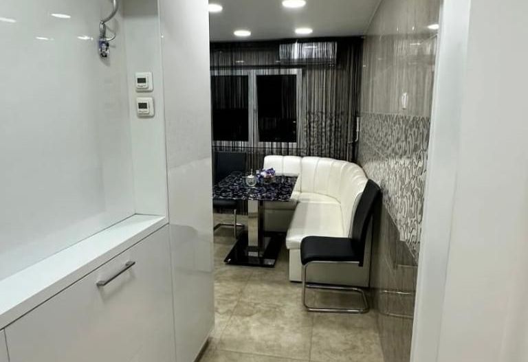 Apartament renovat cu doua camere, soseaua Berceni, 130.000€ - Poză 2
