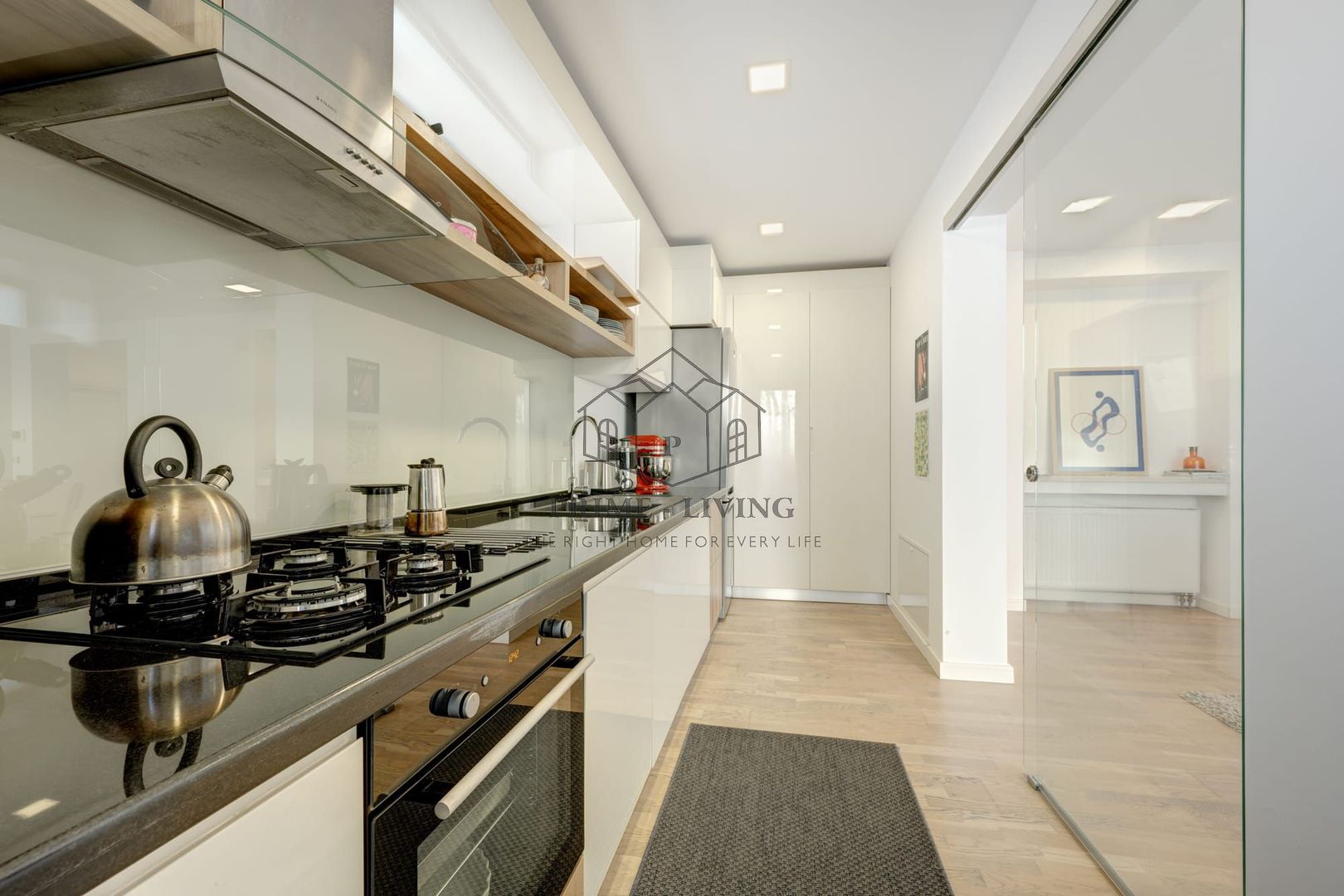 APARTAMENT SUPERB CU 3 CAMERE LA INCHIRERE IN ZONA DOROBANTI - Poză 2