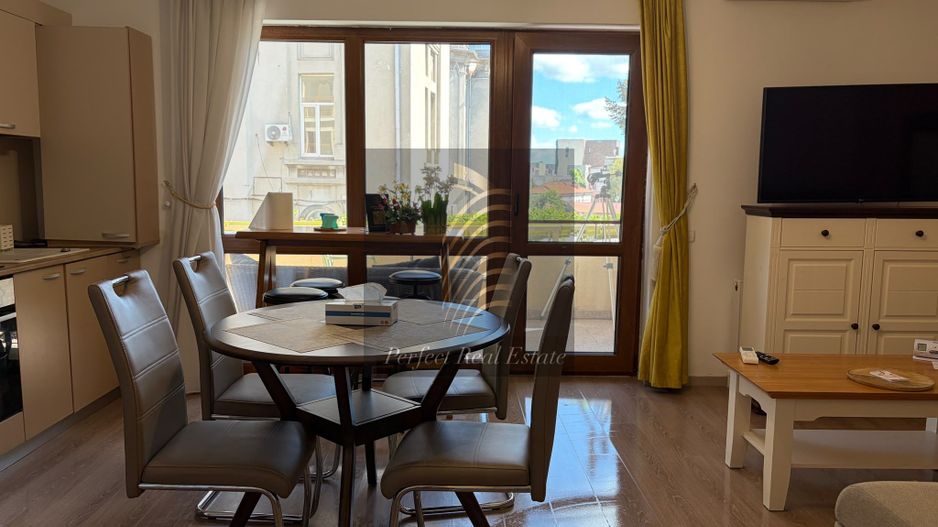 Apartament de închiriat – Zona Piața Ovidiu / Catedrala - Poză 1