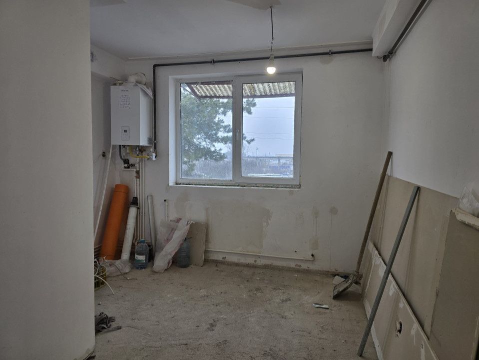 BRASADAS vinde apartament 1 camera / 20 mp / M15. - Poză 3