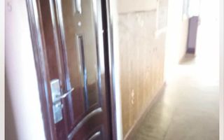 BRASADAS vinde garsoniera la etajul 1/4 Arinului Micro 15. - Poză 6