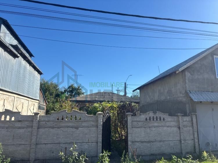 Casă individuală cu 4 camere și 600 mp teren – Pașcani, jud. Iași - Poză 1