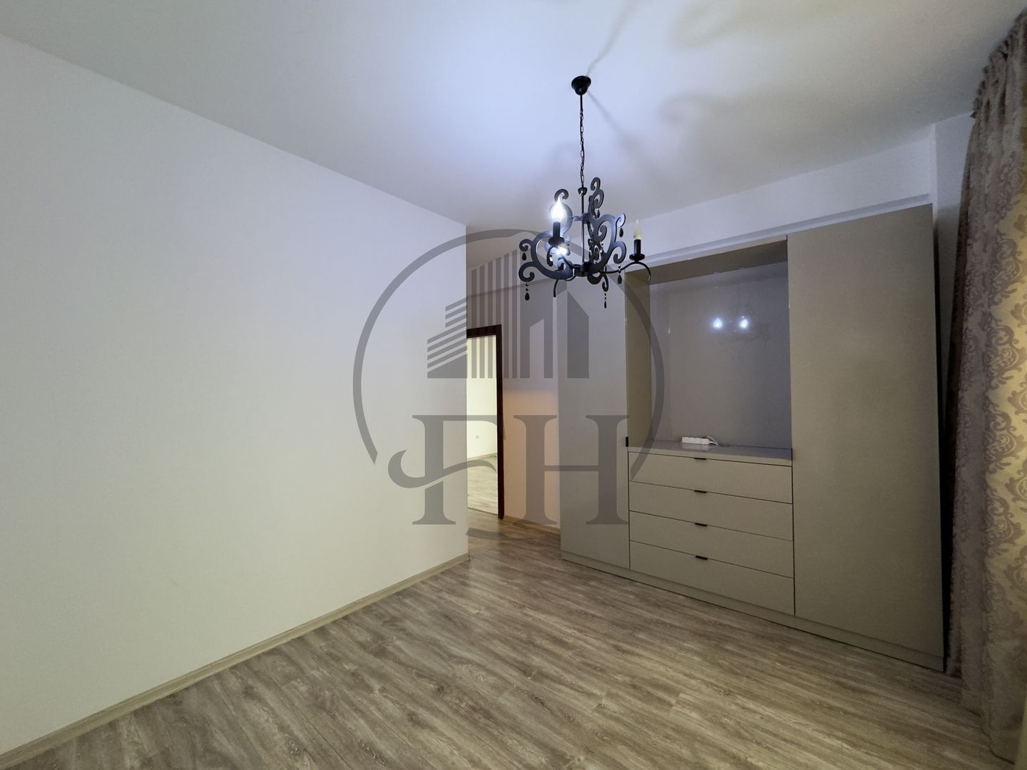 Apartament 3 camere de vanzare Mamaia, zona Summerland - Poză 7