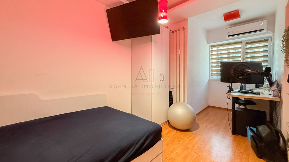 4 camere | Universitate Rosetti | bloc 1980 - Poză 6