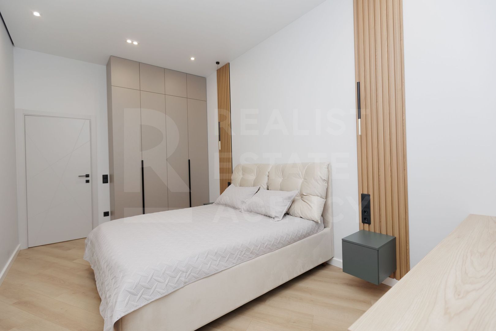 Vânzare, apartament, 3 camere, str. Vasile Lupu, Buiucani - Poză 5