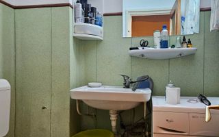 Apartament cu trei camere, zona Racadau 76 mp - Poză 9