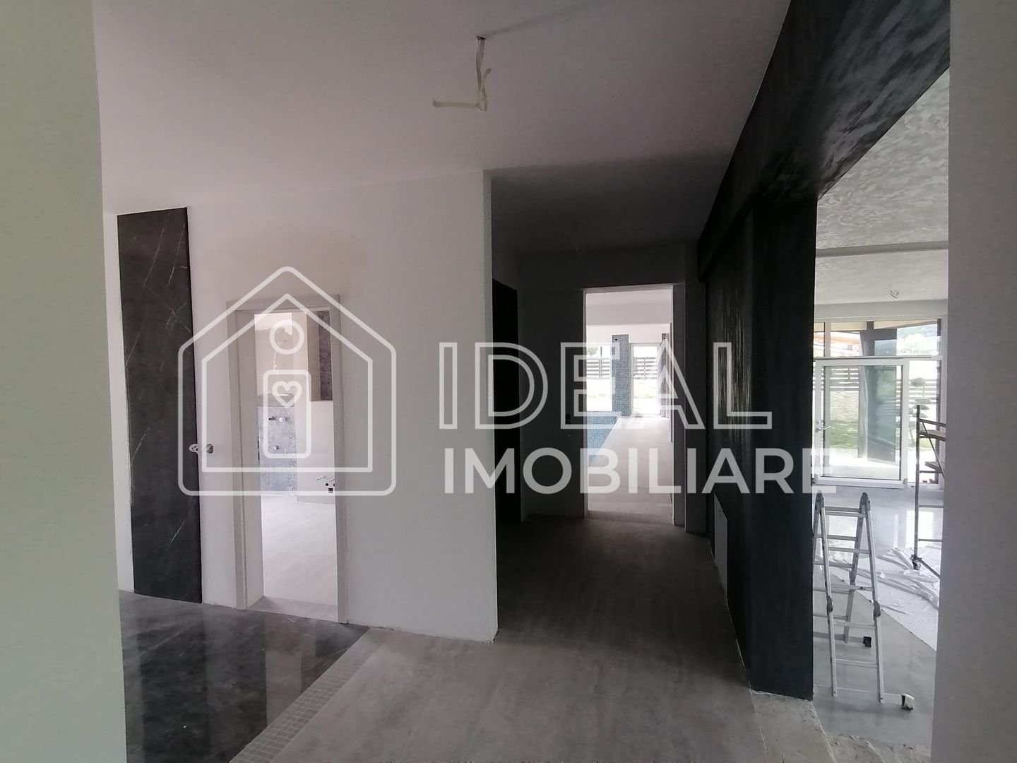 Casa  Exclusivista cu piscina si 1200 mp de teren, in Cisnadie - Poză 19