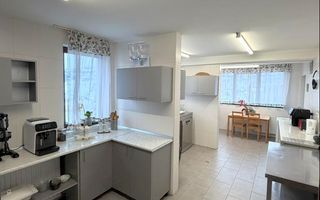 Pensiune la cheie de vânzare în Bran – Afacere cu 10 camere plus piscina - Poză 32