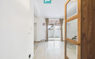 Casă cu 4 camere în Dumbrăvița, langă pădure - Poză 3