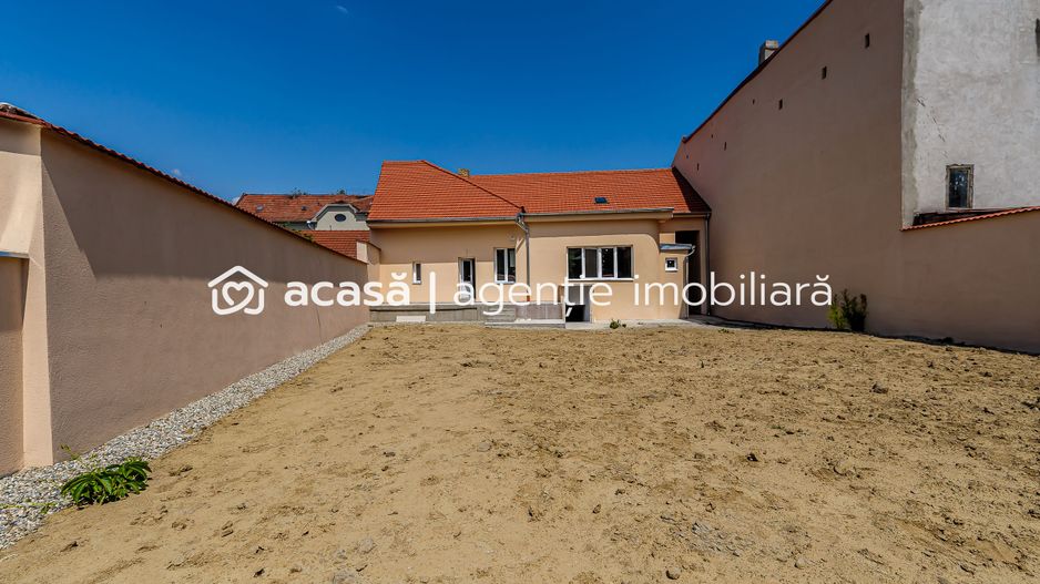 Vilă cu caracter, renovată complet, str. George Coșbuc - Poză 13