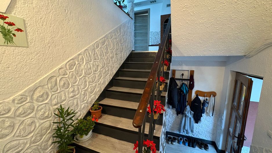 Casa tip duplex - 4 camere, balcon si curte proprie - Zona Lazaret - Poză 13