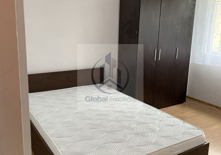 Inchiriez apartament doua camere - Poză 6