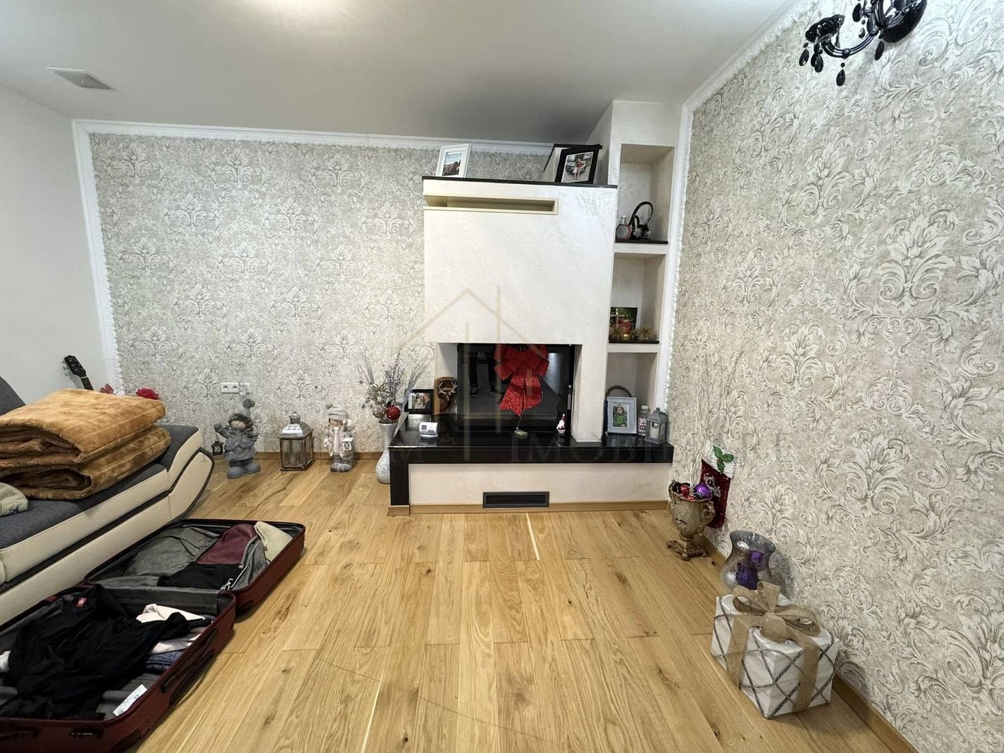 Vila de Lux la 13 km de Onesti - Poză 4