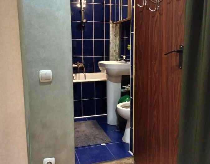 Închiriere apartament 3 camere,  parter, balcon , 60 mp - Poză 9