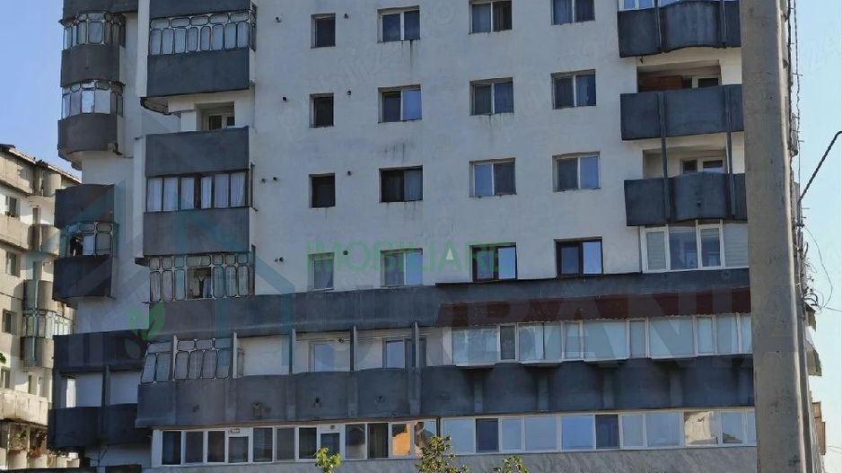 Apartament 2 camere, Pașcani, zona Piață Vale, etaj 2, bloc 1990, renovat recent - Poză 5