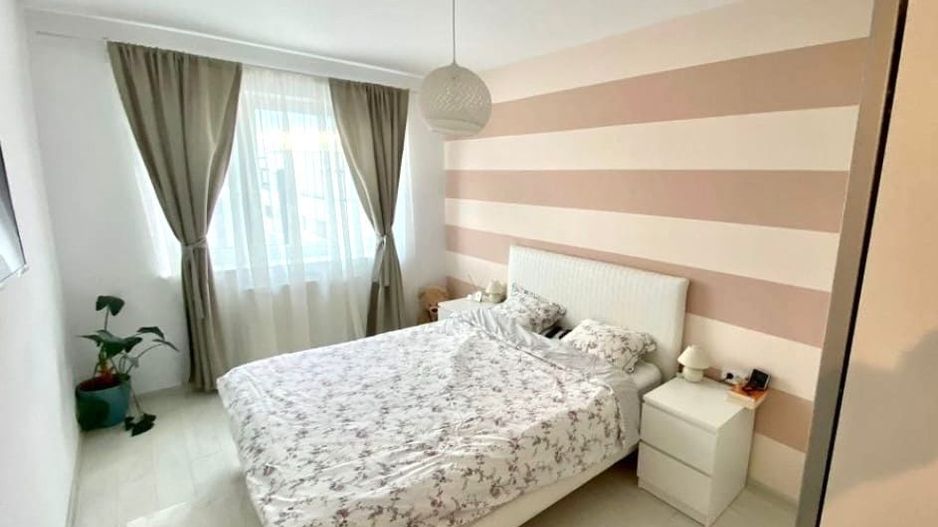 Apartament 2 camere, decomandat + loc de parcare - Poză 2