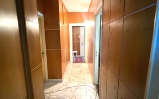 Apartament ultracentral 4 camere cu loc de parcare privat - Poză 6
