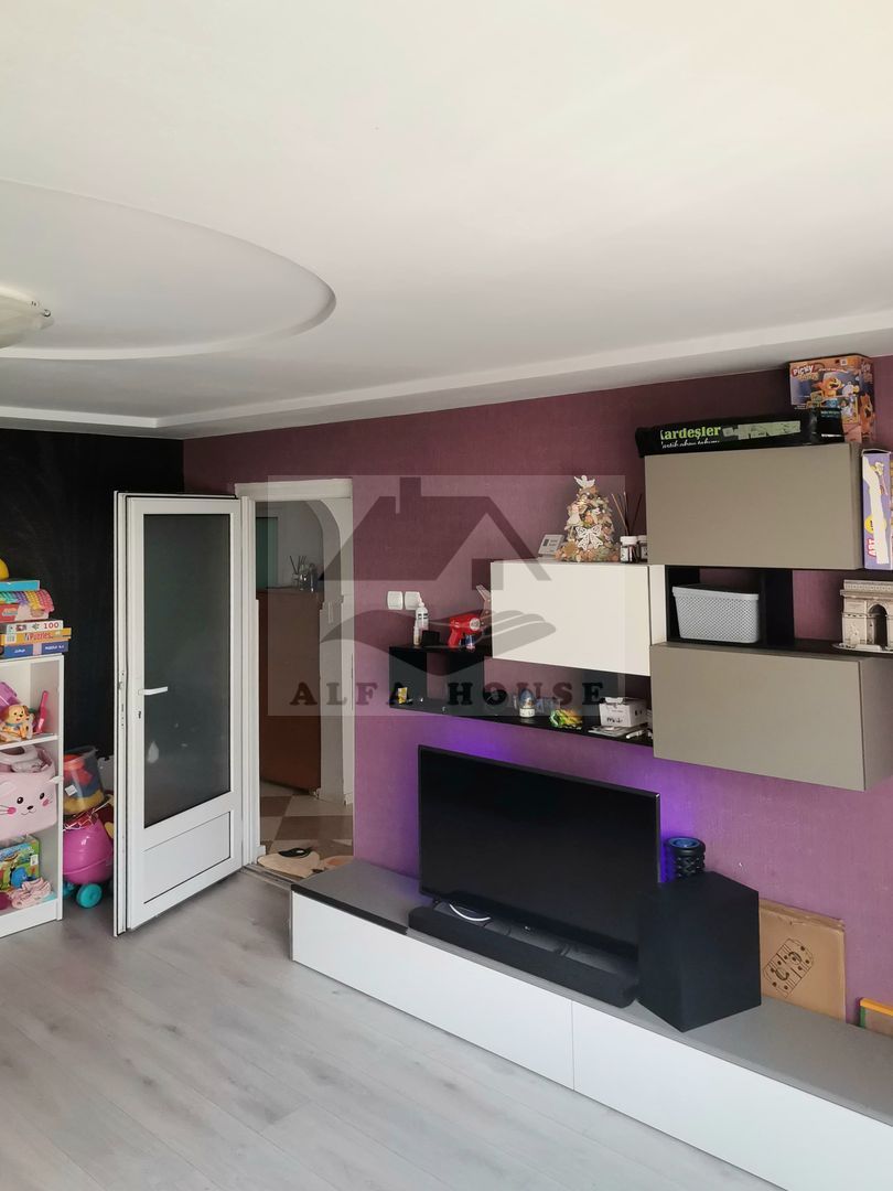Apartament cu trei camere, zona Racadau 74 mp - parcul Trandafirilor - Poză 4