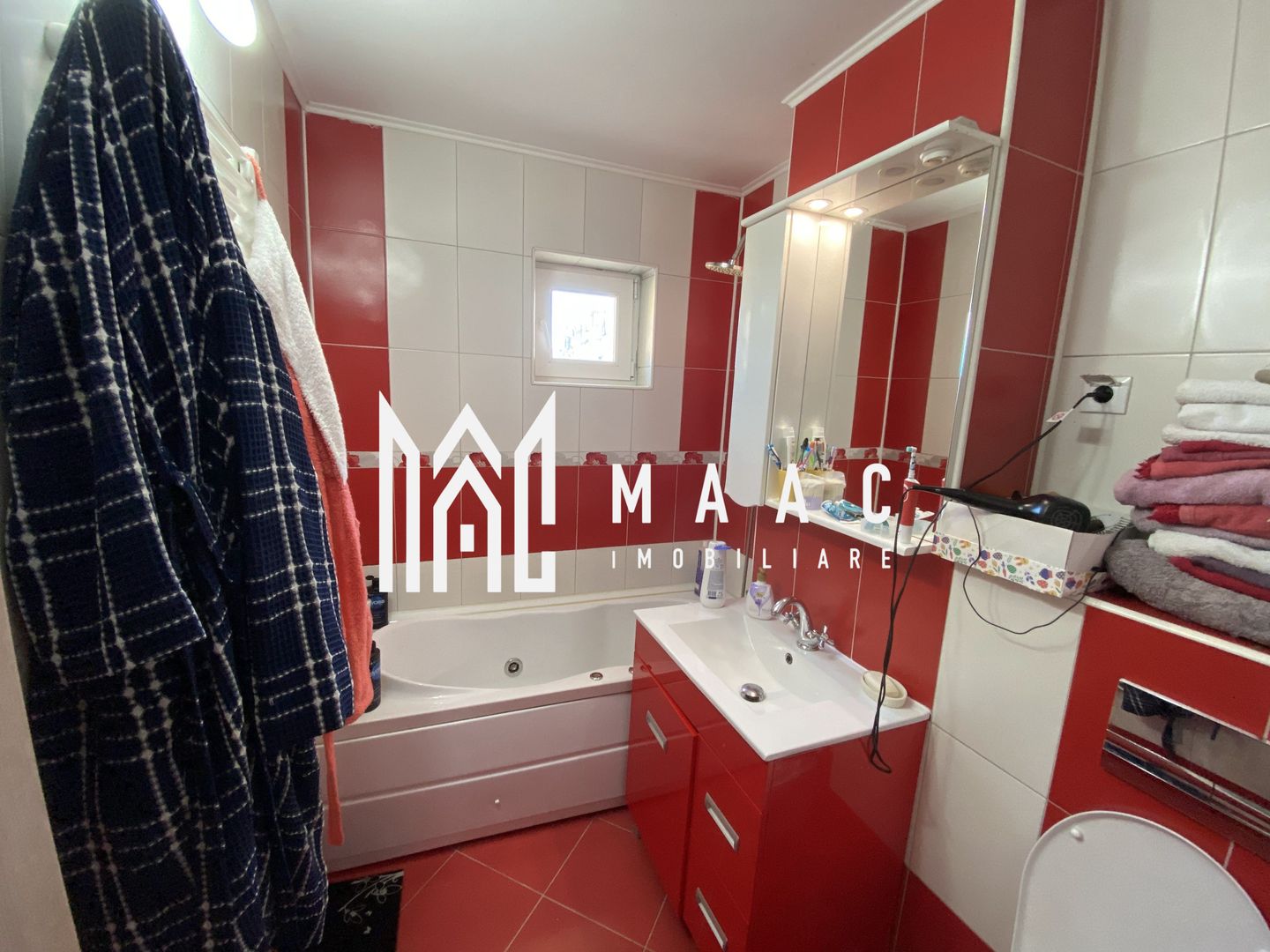 Apartament 4 camere | Etaj 2 | Balcon | Pivnita | Cisnadie - Poză 9