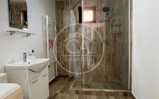 Casa de vânzare cu 8 camere de tip P+E+M in zona Rogerius, Oradea - Poză 23