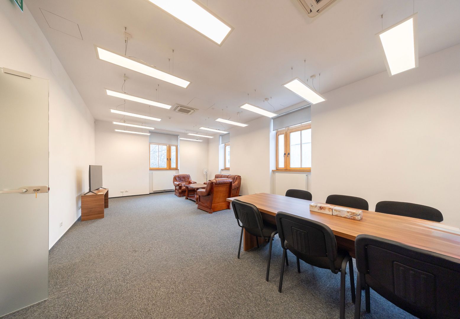 Clădire administrativă renovată integral – oportunitate investițională – Brașov - Poză 16