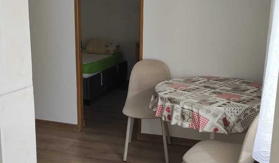 BRASADAS vinde ap 2 cam RENOVAT in Soli etaj 3/4 33mp. - Poză 6