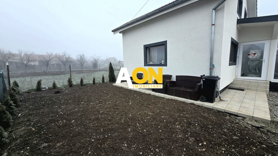 Casa 3 Camere, 2 Bai, 670mp Teren - Poză 12