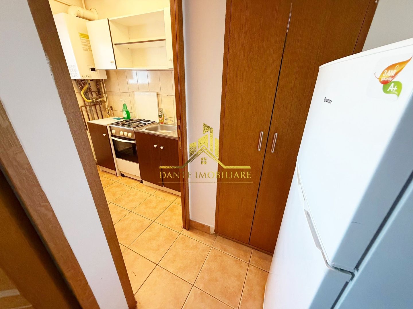 Garsoniera, decomandat, spatios, balcon, modern, Marasti, Teleorman - Poză 7